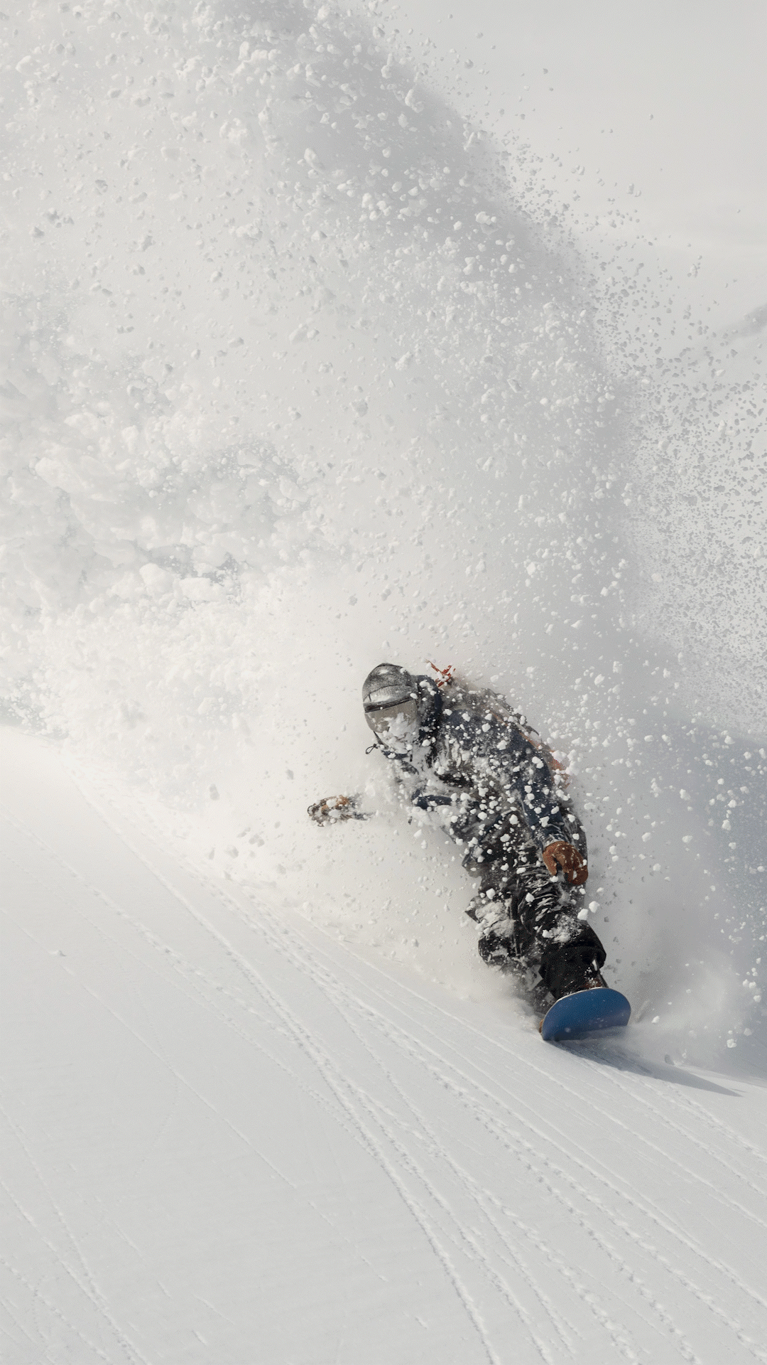 GIF showing a few different images of the Verte ski and snow packs.