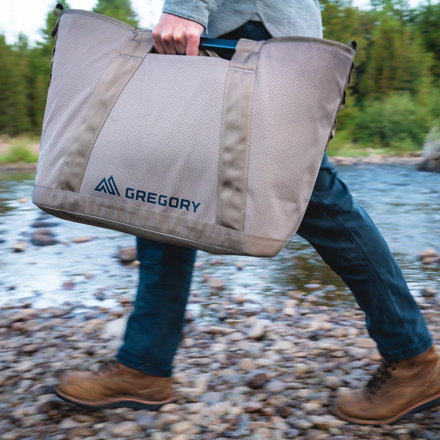Gregory Alpaca Utility Tote 35 aluminium handles