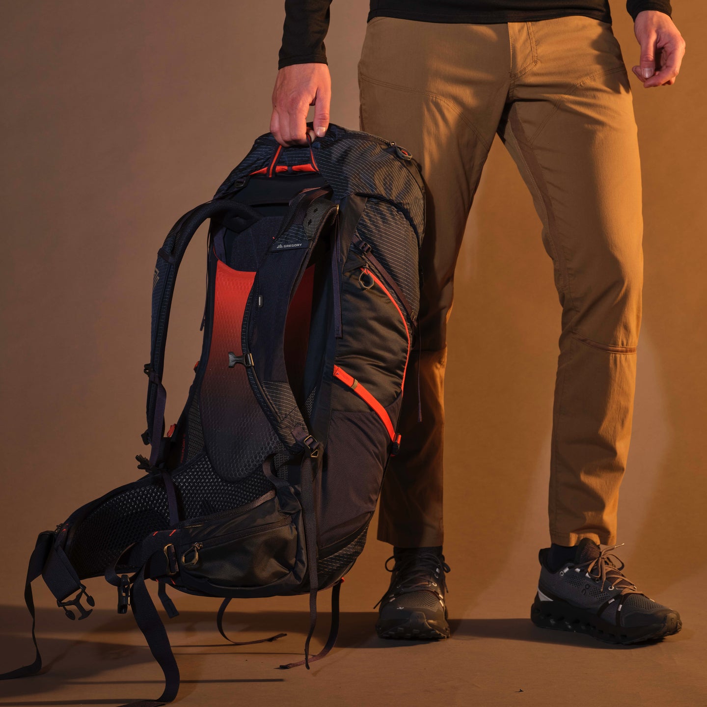 Women's Maven Backpanel Features