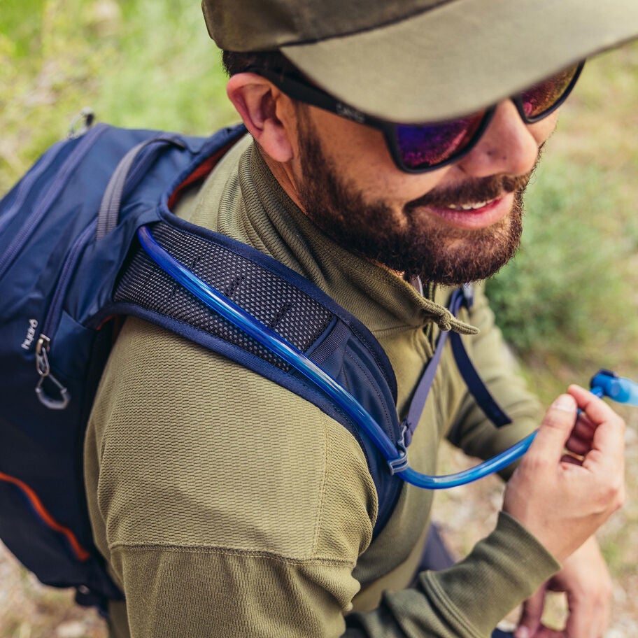 Inertia 18 H2O Day Hiking Hydration Pack Gregory