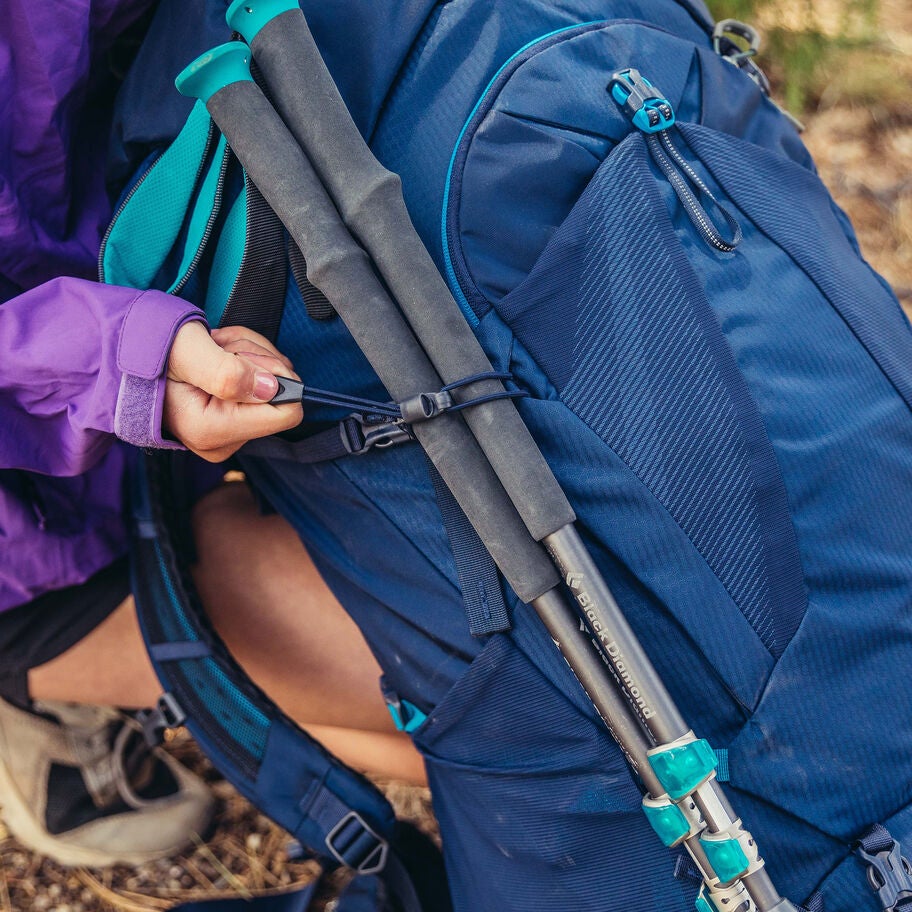 Jade 53 in the color Midnight Navy. image number 4