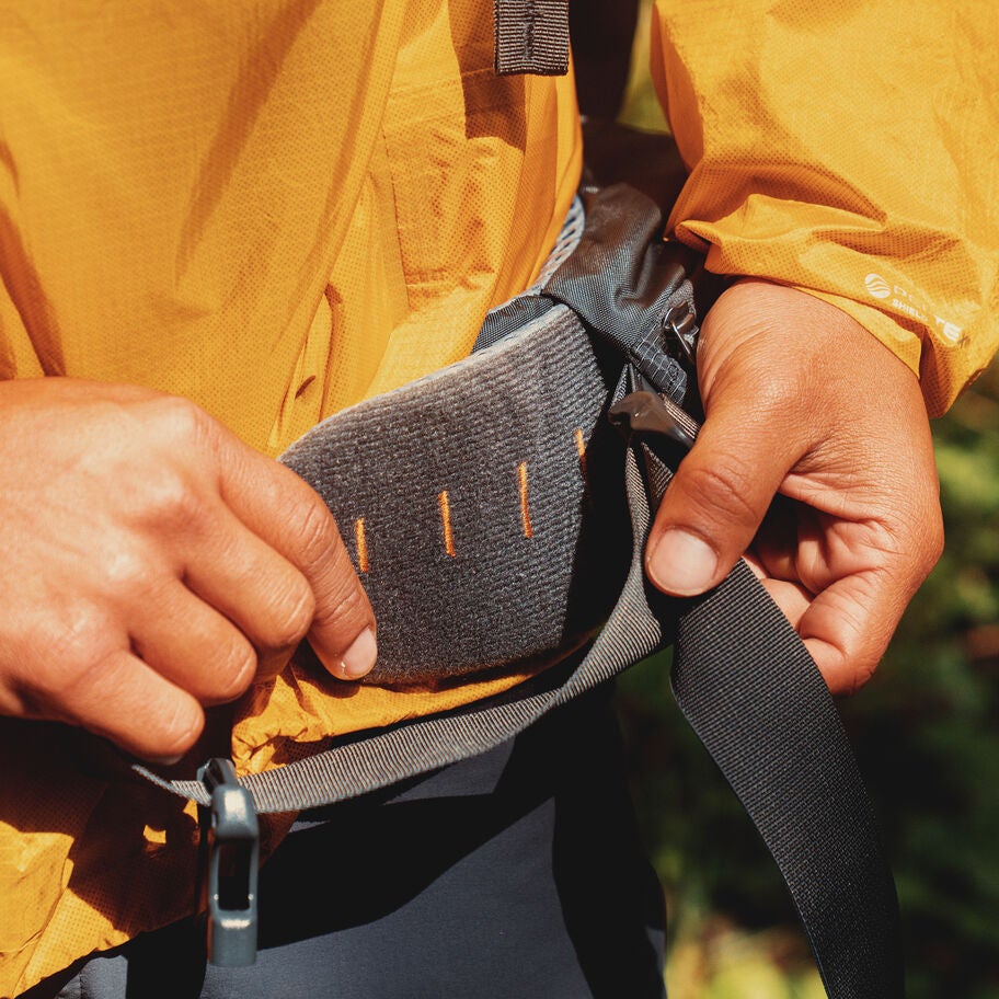 Baltoro 100 Pro in the color Iron Grey. image number 8