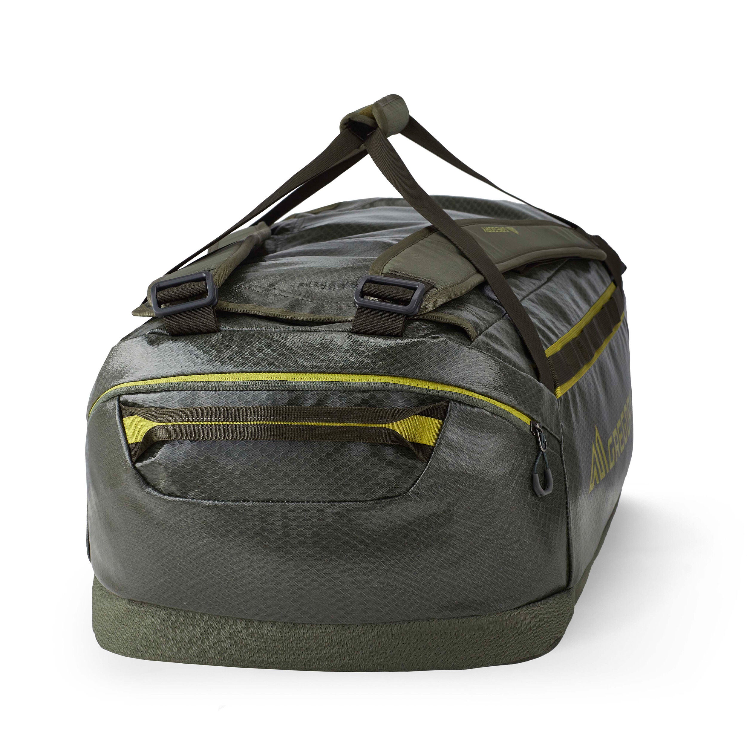 Alpaca 60 Duffel in the color Fir Green. image number 1