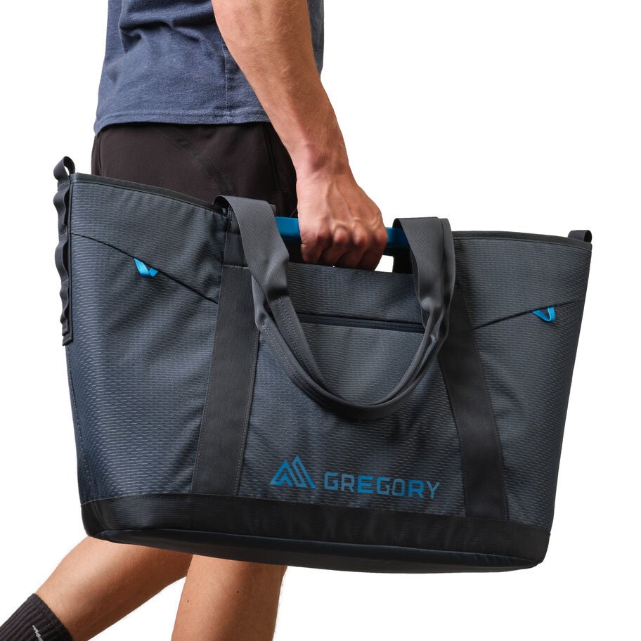 Alpaca Utility Tote 50 in the color Slate Blue. image number 4