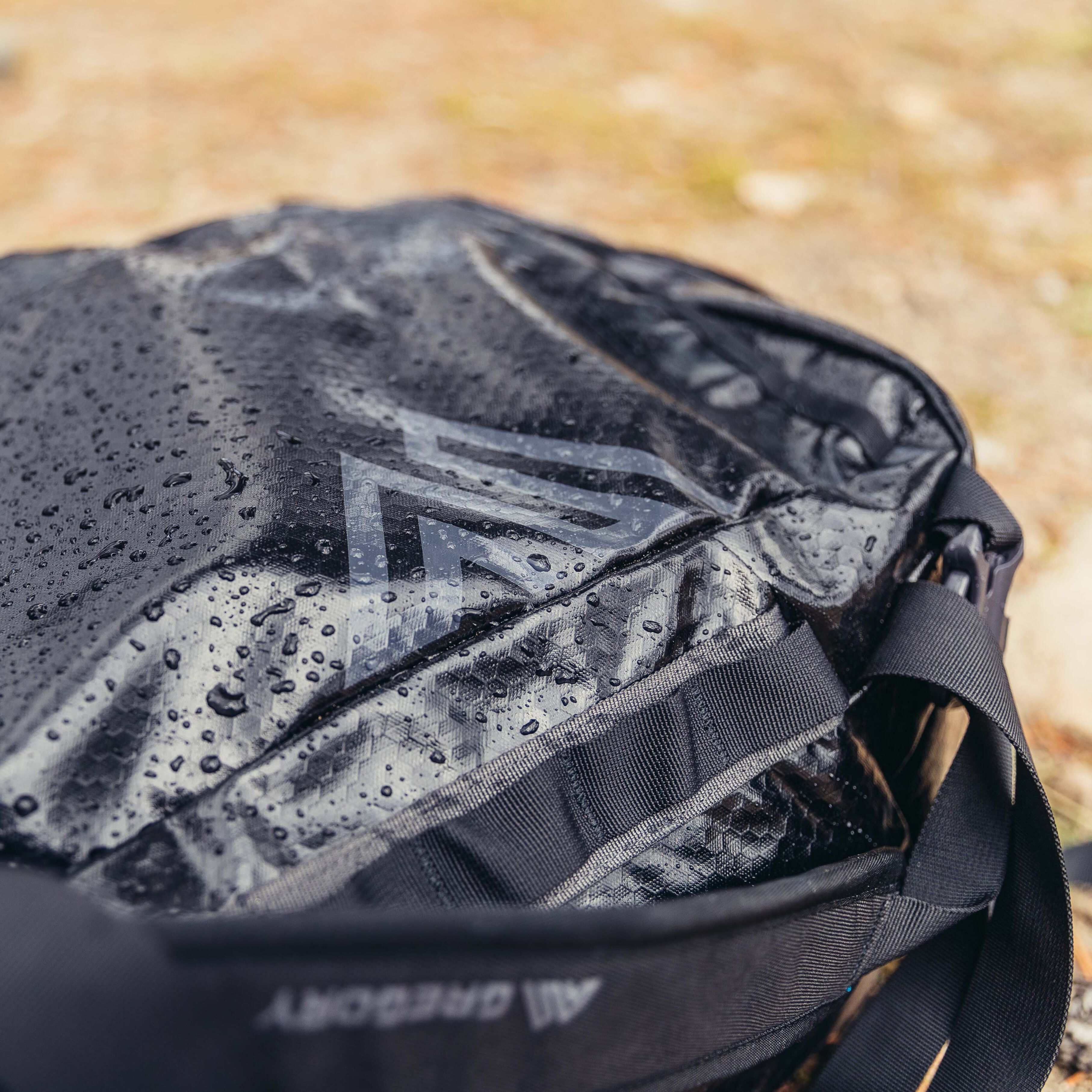 Alpaca 100 Duffel in the color Obsidian Black. image number 7