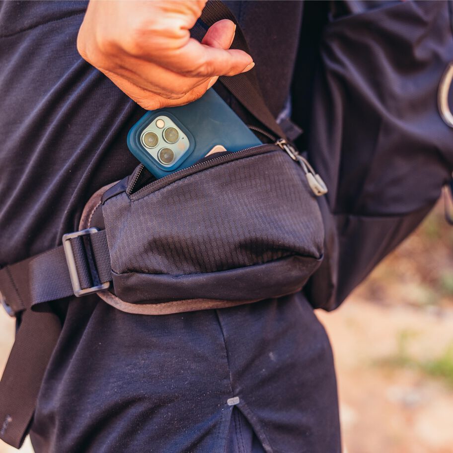 Zulu 28 LT in the color Starlight Blue. image number 3