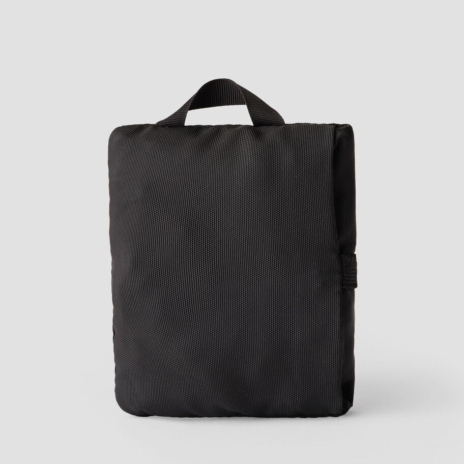 Packable Helmet Holder in the color Obsidian Black. image number 1