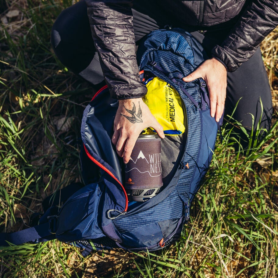 Paragon 50 in the color Desert Red. image number 5