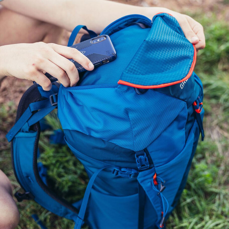 Wander 30 in the color Pacific Blue. image number 2