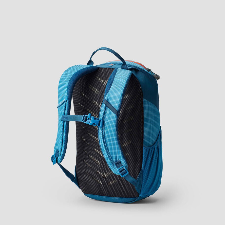 Wander 12 in the color Pacific Blue. image number 1