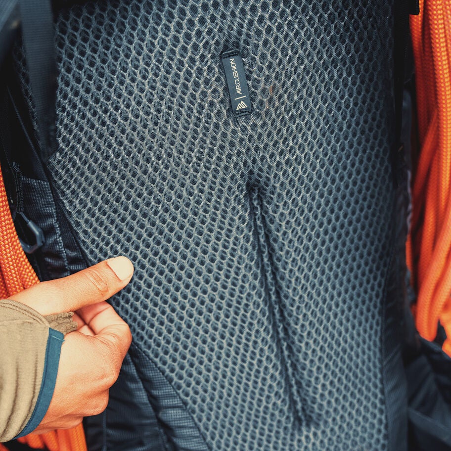 Alpinisto 50 in the color Summit Black. image number 9