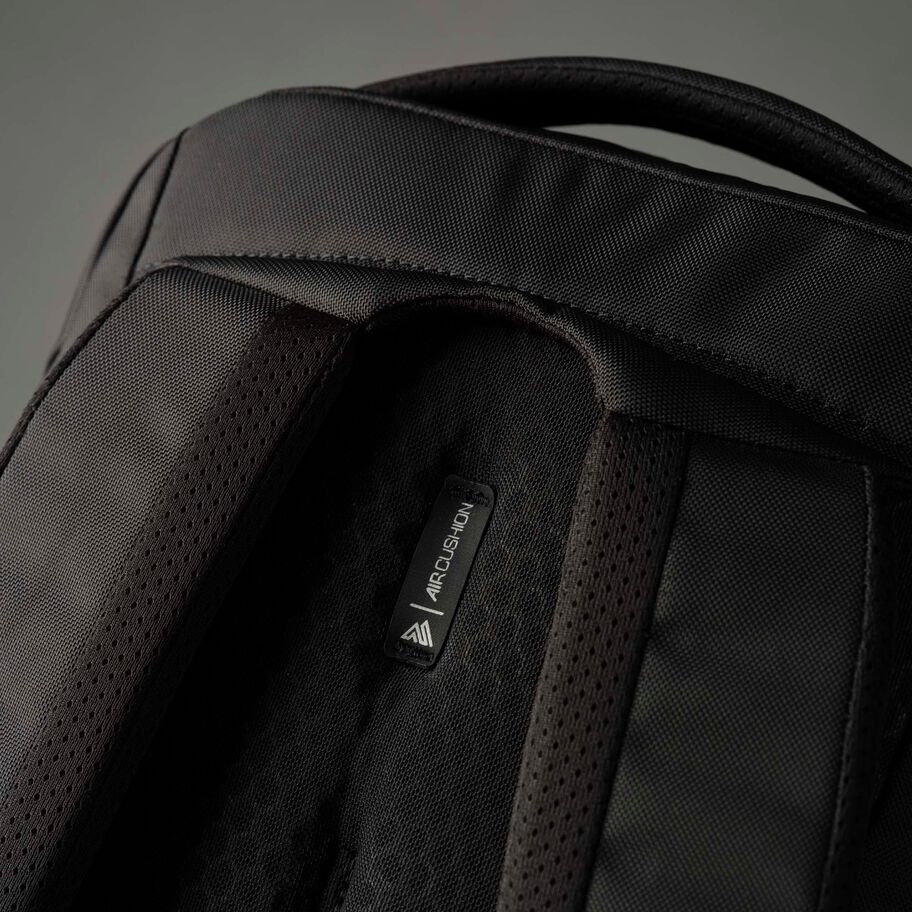 Rhune 22 X-Pac in the color Night Black. image number 6