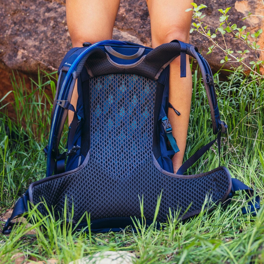 Jade 24 LT in the color Artichoke Green. image number 8