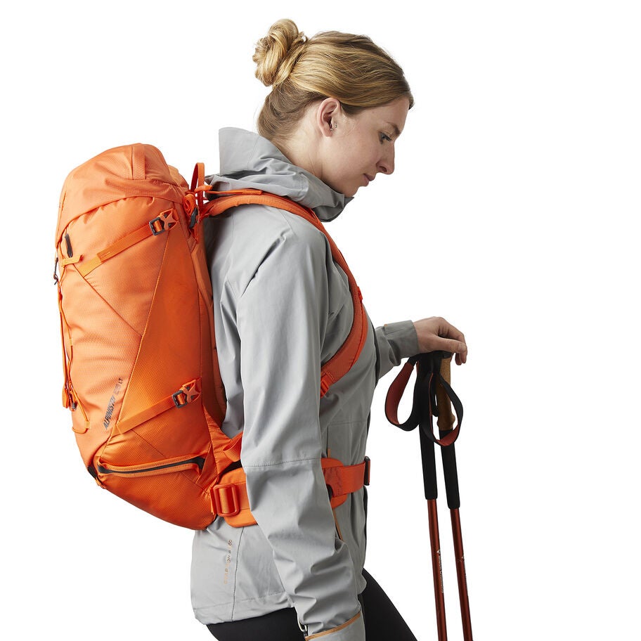 Alpinisto 28 LT in the color Zest Orange. image number 2
