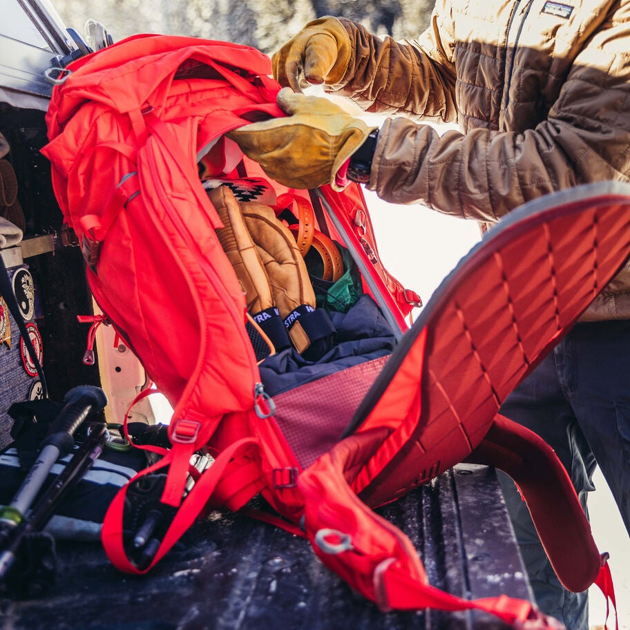 Targhee 45 in the color Gamma Red. image number 2