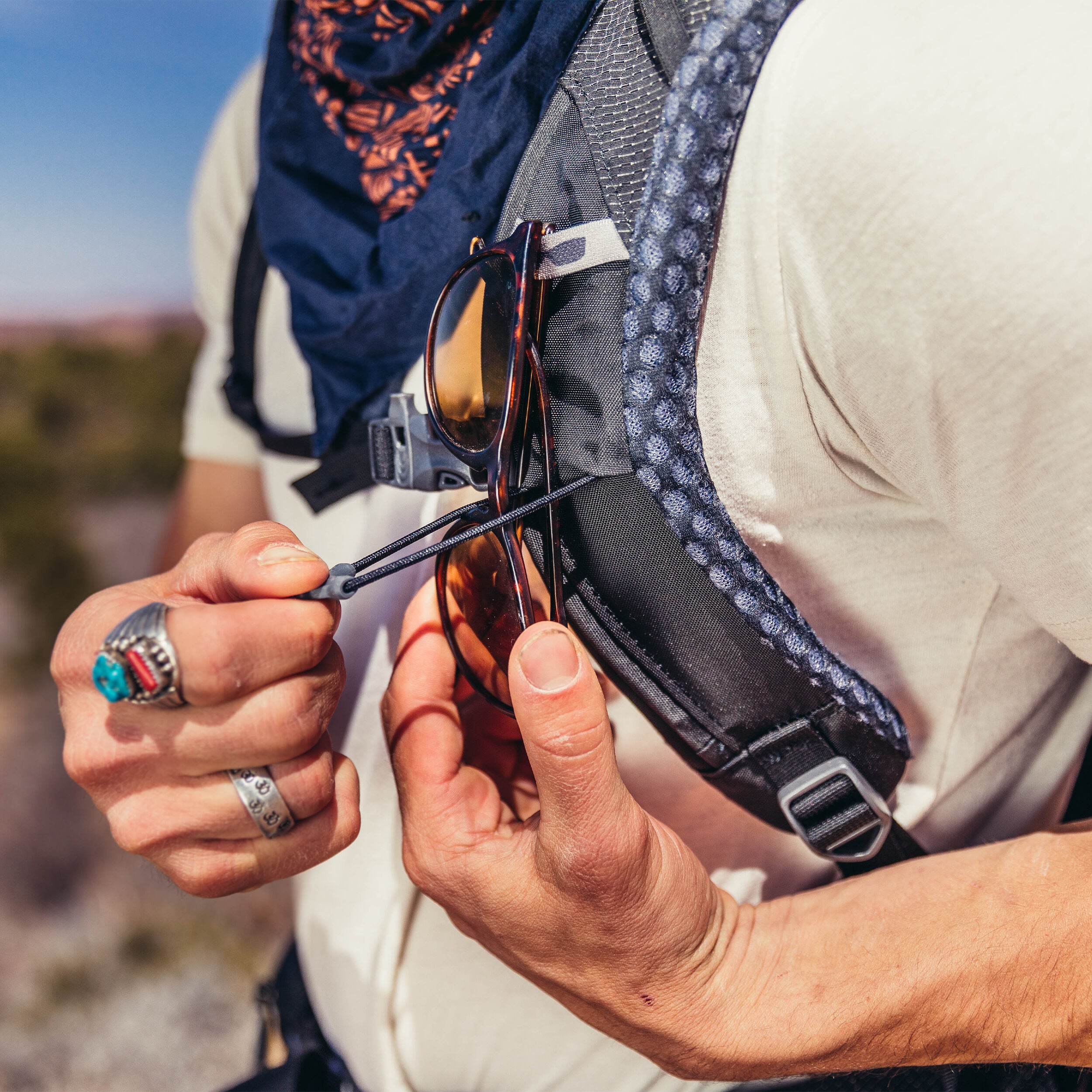 Baltoro 85 Pro in the color Lava Black. image number 4