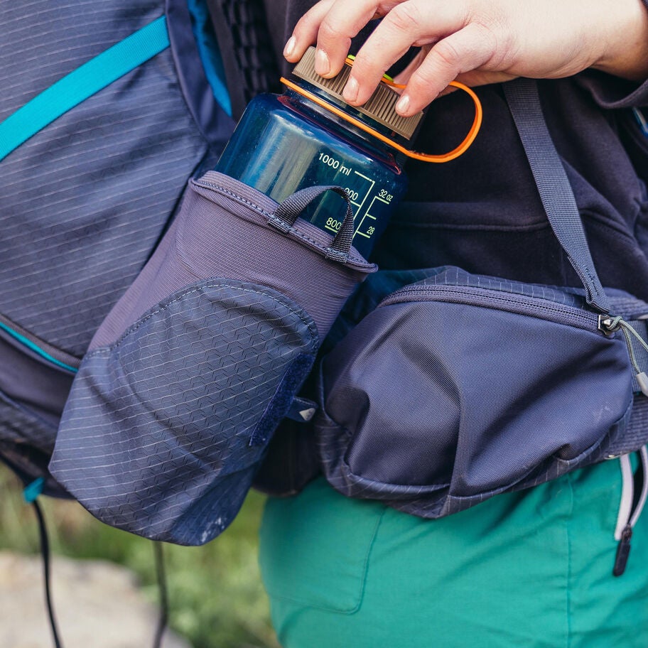 Kalmia 60 in the color Olive Frost. image number 6