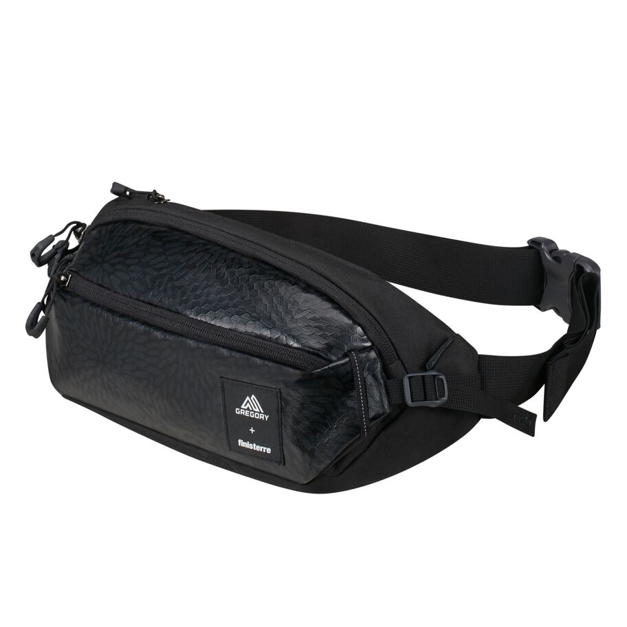 Nano Waistpack in the color OUTLET | Onyx Black. image number 0