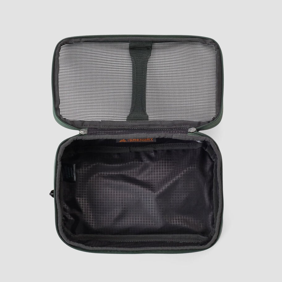 Alpaca Gear Pod 2 Pack in the color Nomad Green. image number 4