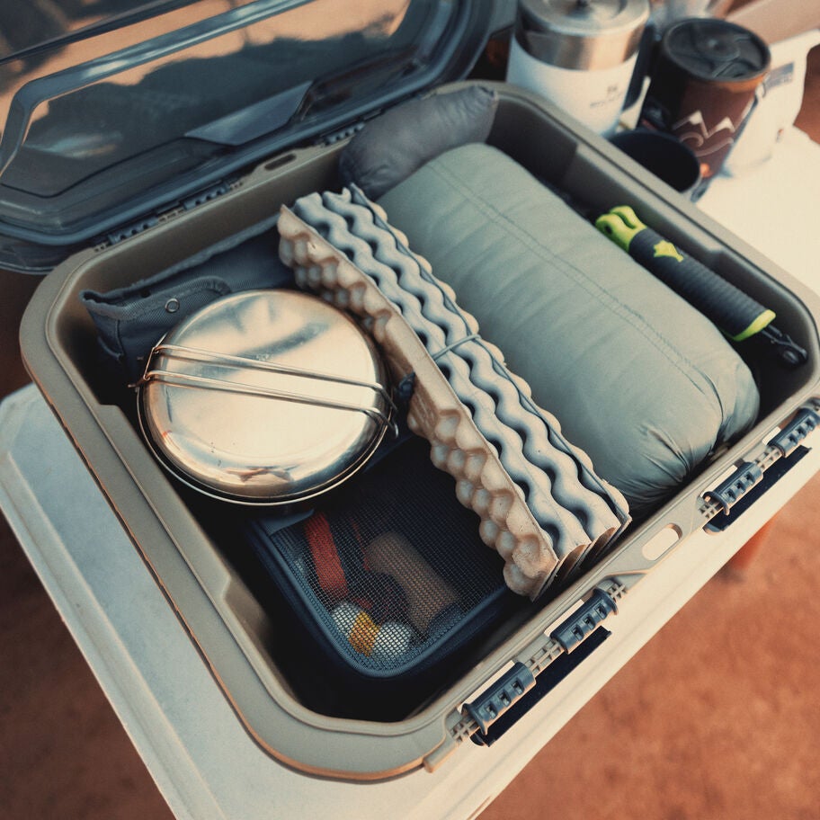 Alpaca Gear Box 25 2 Pack in the color Mirage Tan. image number 5