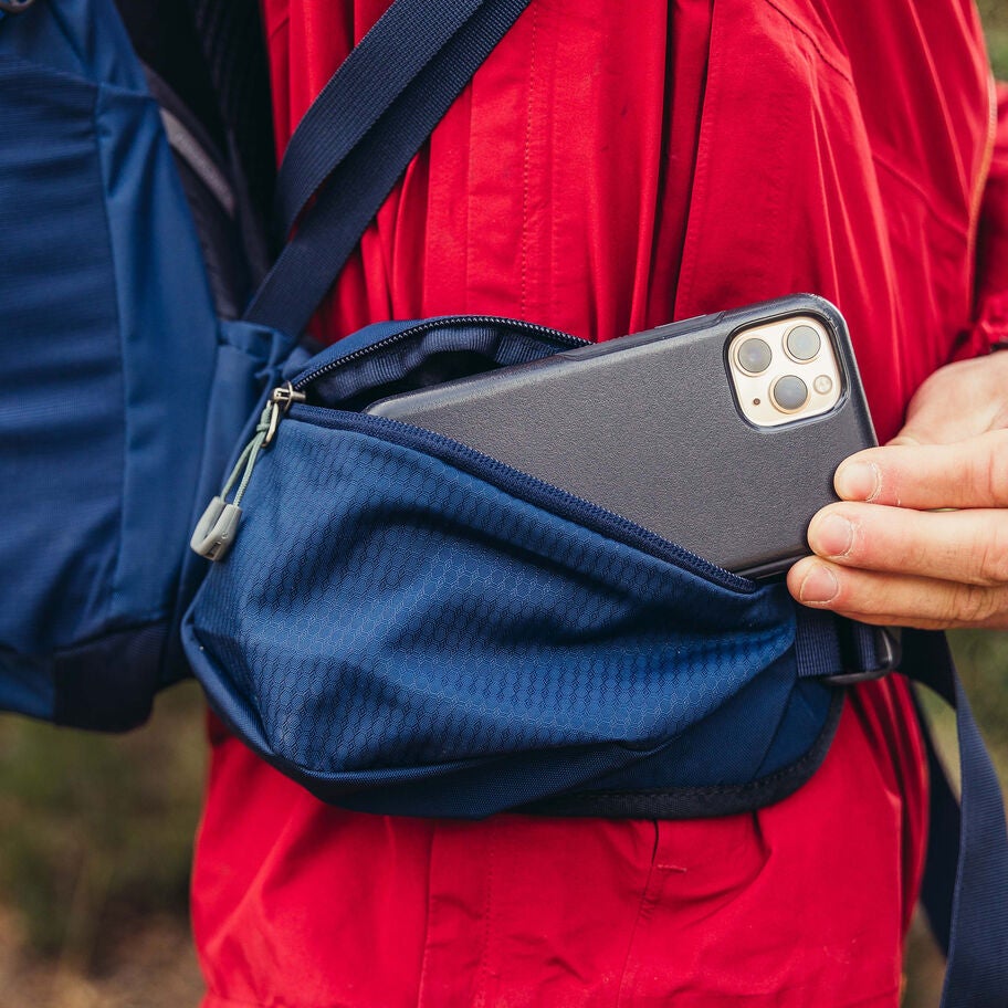 Zulu 30 in the color Rust Red. image number 7