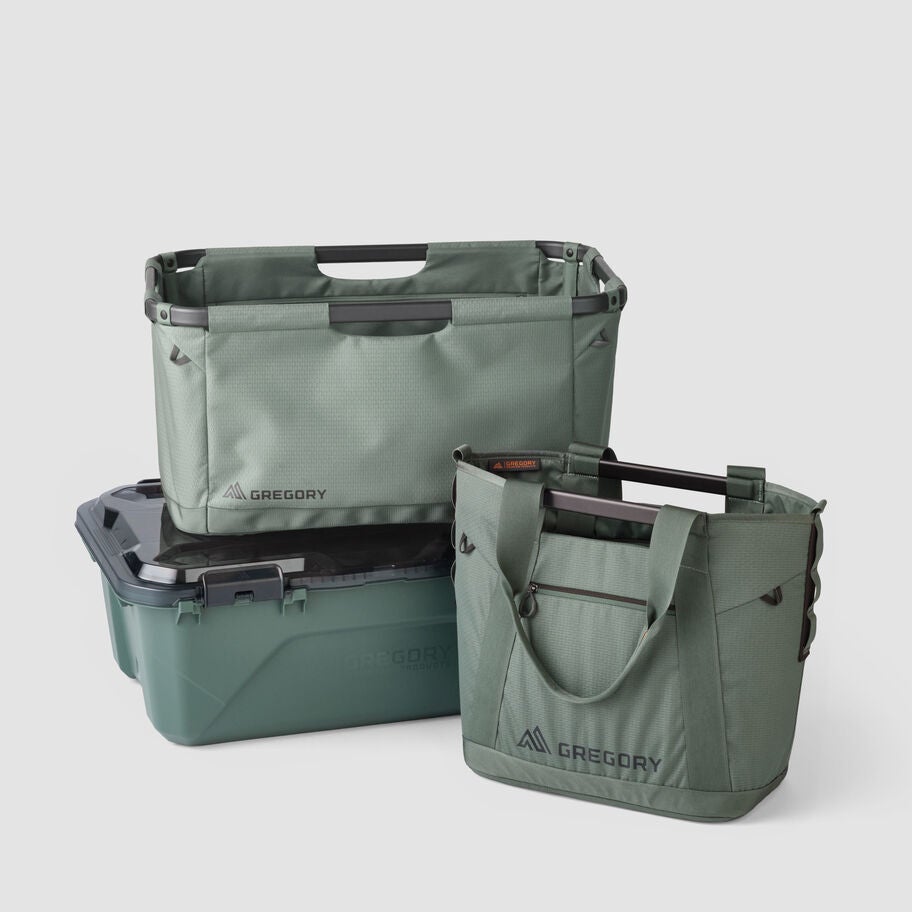 Alpaca Gear Road Trip Organizer in the color Nomad Green. image number 0