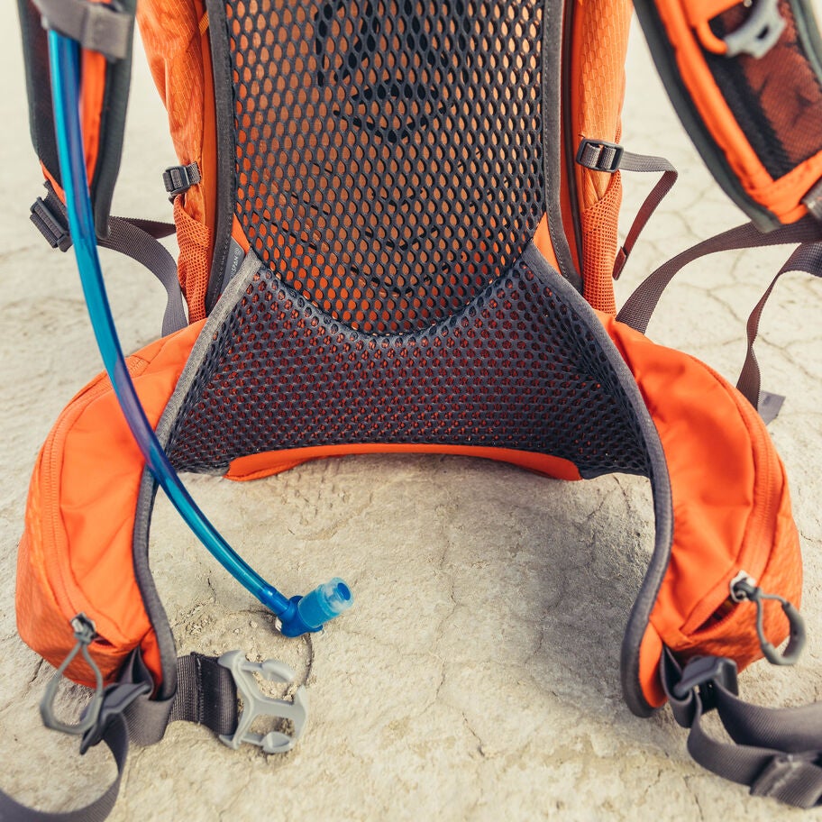 Citro 24 H2O in the color Spark Orange. image number 5