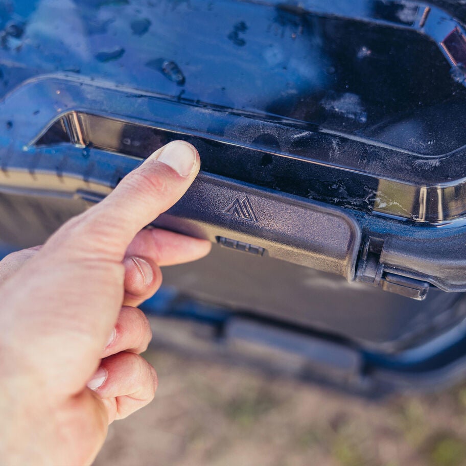 Alpaca Gear Garage Envy in the color Nomad Green. image number 8