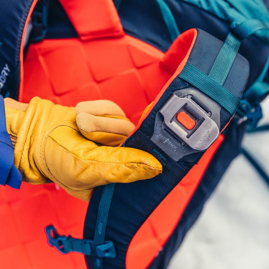 Targhee FastTrack 35 in the color Outlet | Spark Navy. image number 2