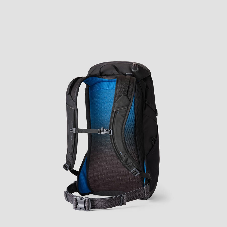 Kiro 28 in the color Alpine Black. image number 1