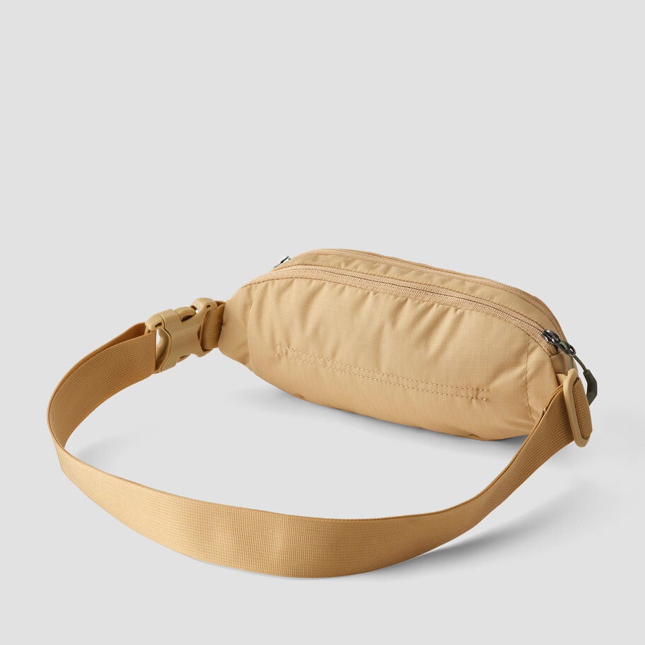 Rhune Belt Bag in the color Sand Storm. image number 1