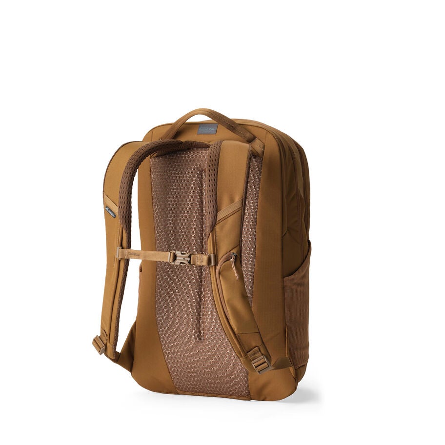 Rhune 28 in the color Coyote Brown. image number 1