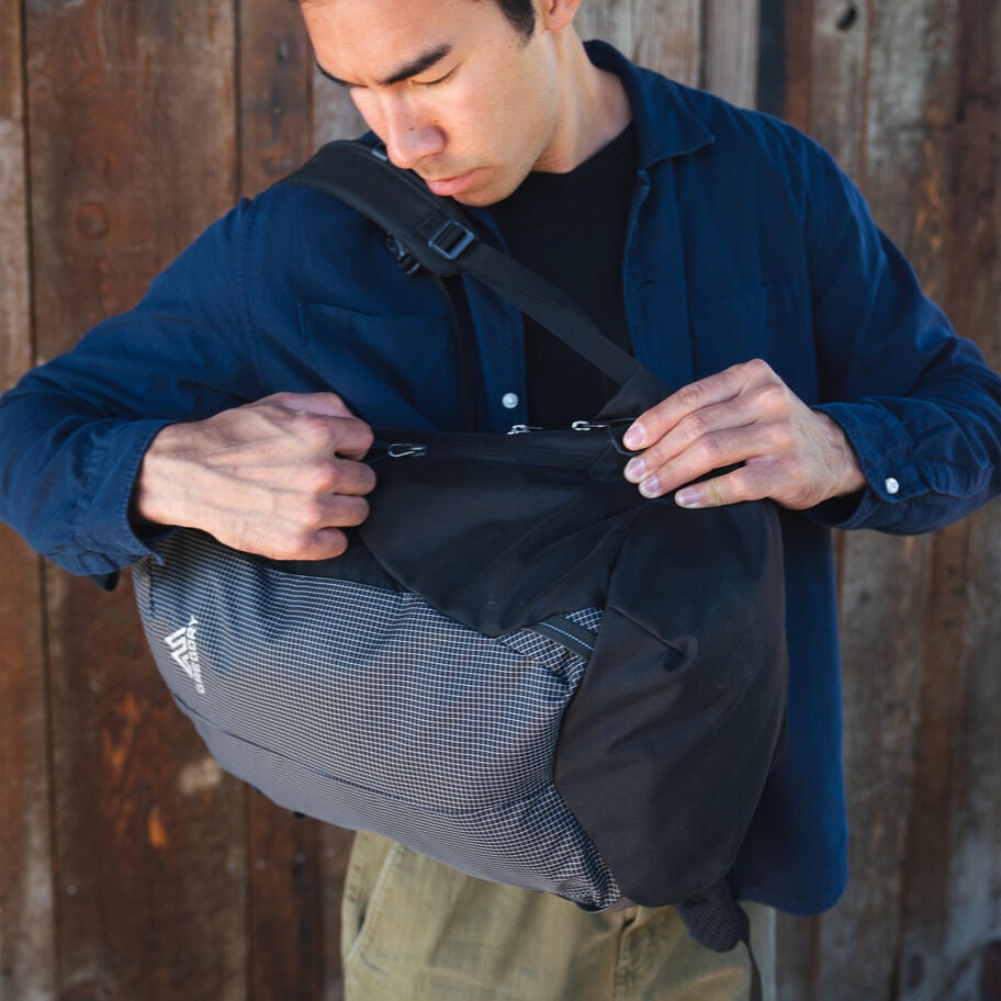 Rhune 22 in the color Swiss Green. image number 7