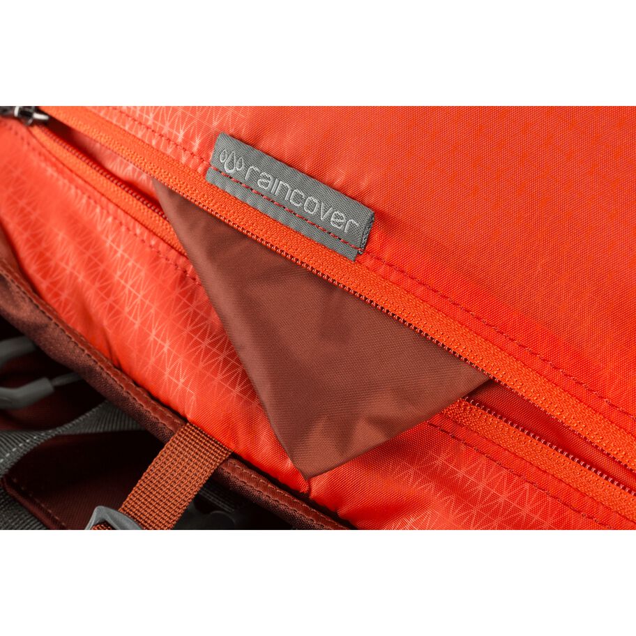 Baltoro 65 in the color Outlet | Ferrous Orange. image number 5