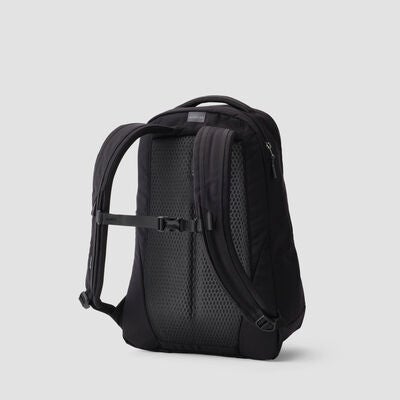 Outset 24 in the color Onyx Black.