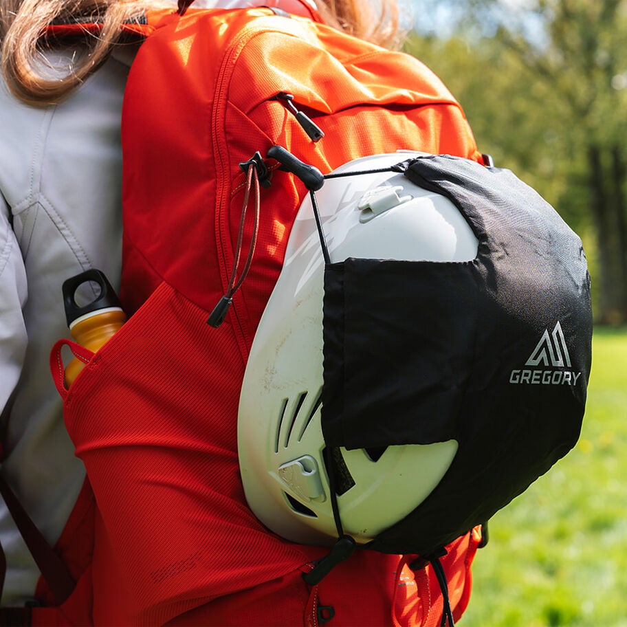Packable Helmet Holder in the color Obsidian Black. image number 2