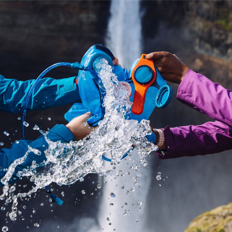 Hydro 3L Reservoir in the color Ocean/Orange. image number 7