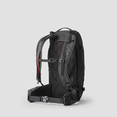 Faction x Targhee 32 in the color Agent Black.