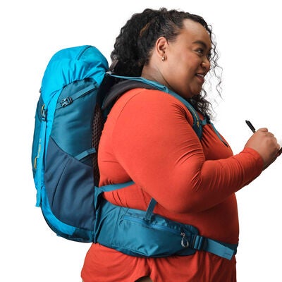 Amber 44 Plus Size in the color Coral Blue.