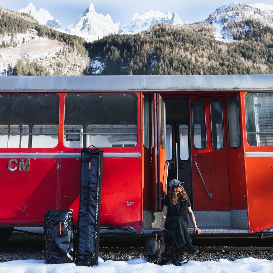 Faction x Targhee 32 in the color Agent Black. image number 9