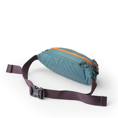 Nano Waistpack in the color OUTLET | Rio Blue.