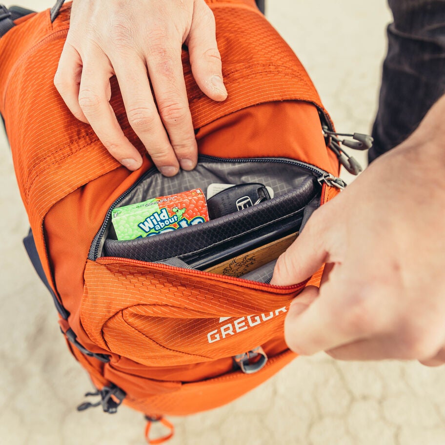 Citro 24 H2O in the color Spark Orange. image number 8