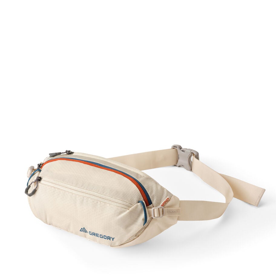 Nano Waistpack in the color OUTLET | Chalk White. image number 0