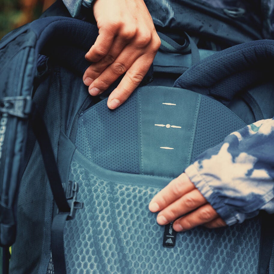 Deva 70 in the color Garnet Red. image number 8