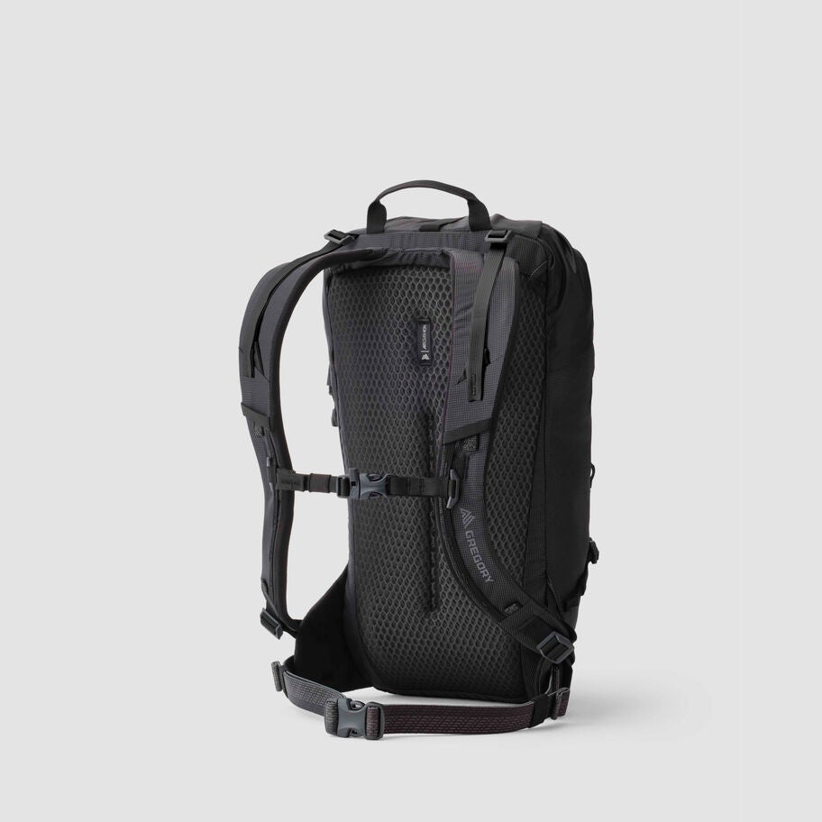 Alpinisto 20 in the color Summit Black. image number 1