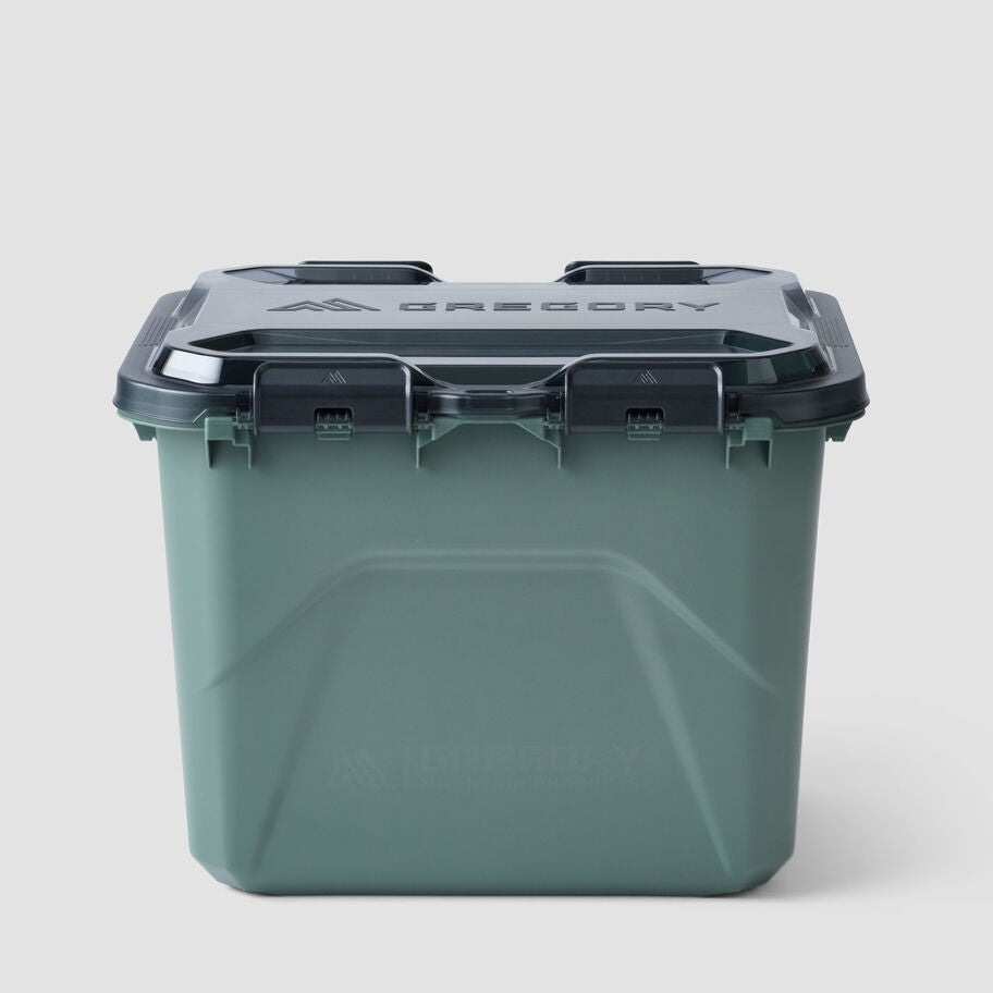 Alpaca Camp Box 50 in the color Nomad Green. image number 0