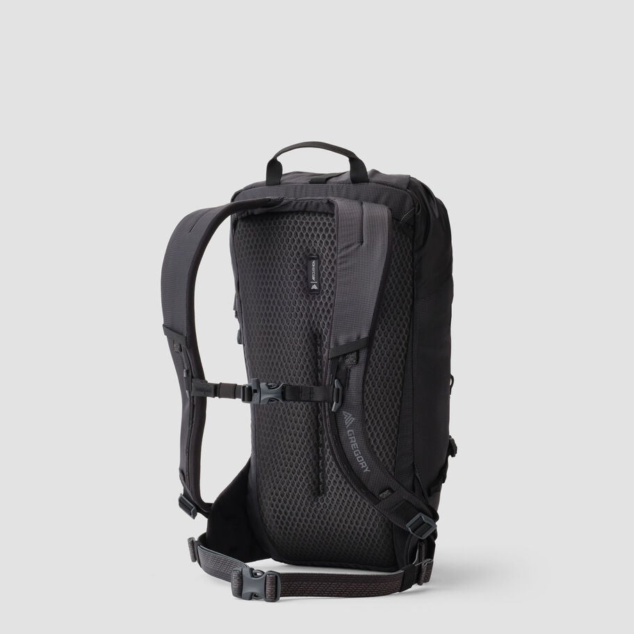 Alpinisto 20 in the color Summit Black. image number 1