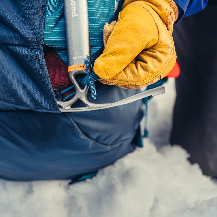 Targhee FastTrack 35 in the color Outlet | Spark Navy. image number 8