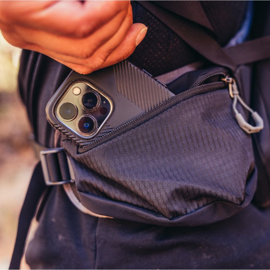 Zulu 24 LT in the color Starlight Blue. image number 3