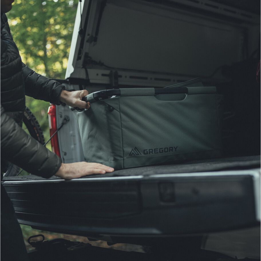 Alpaca Gear Road Trip Organizer in the color Nomad Green. image number 6
